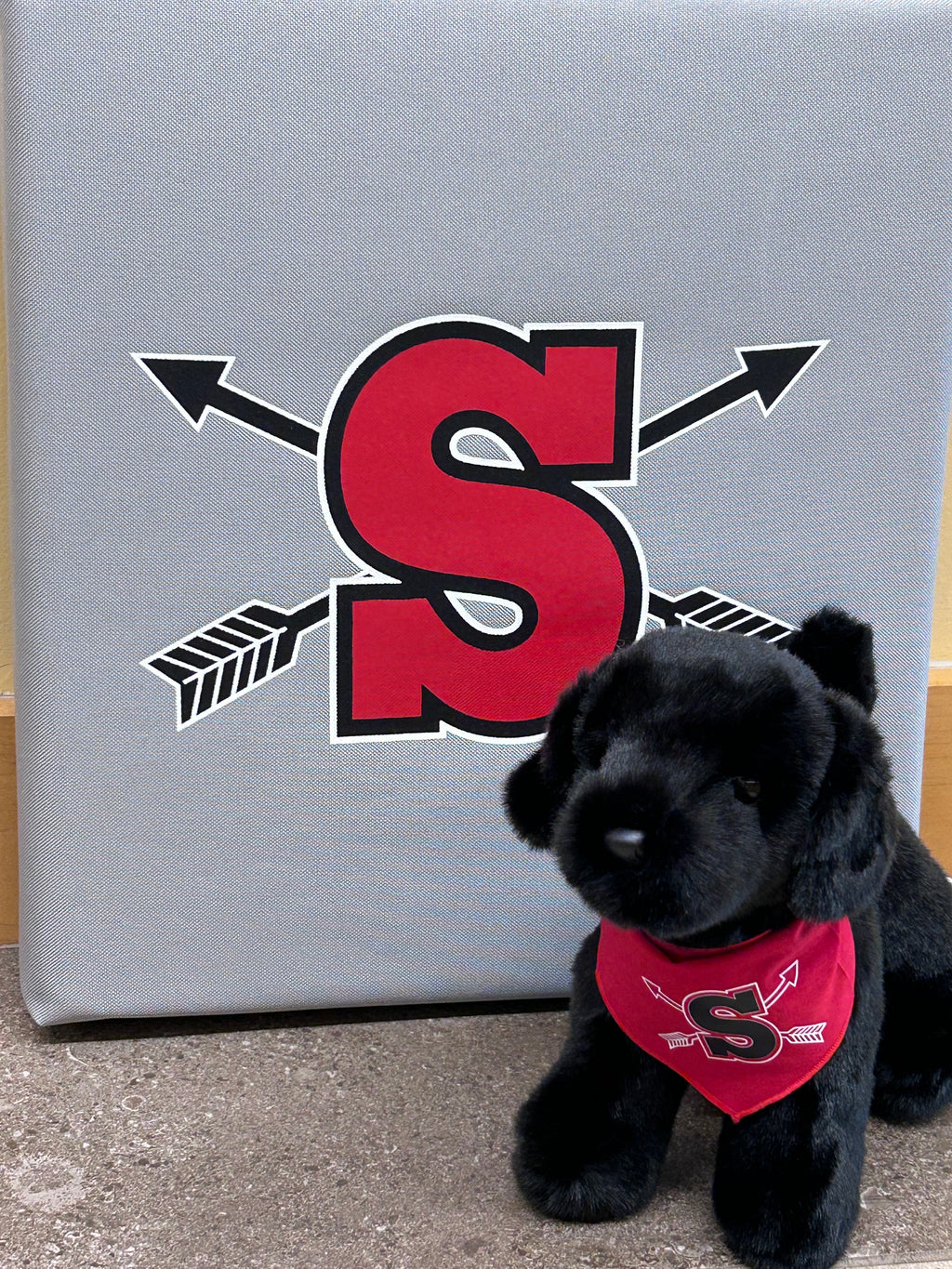 Arrows Gear-Stuffed Lab-Douglas-Black